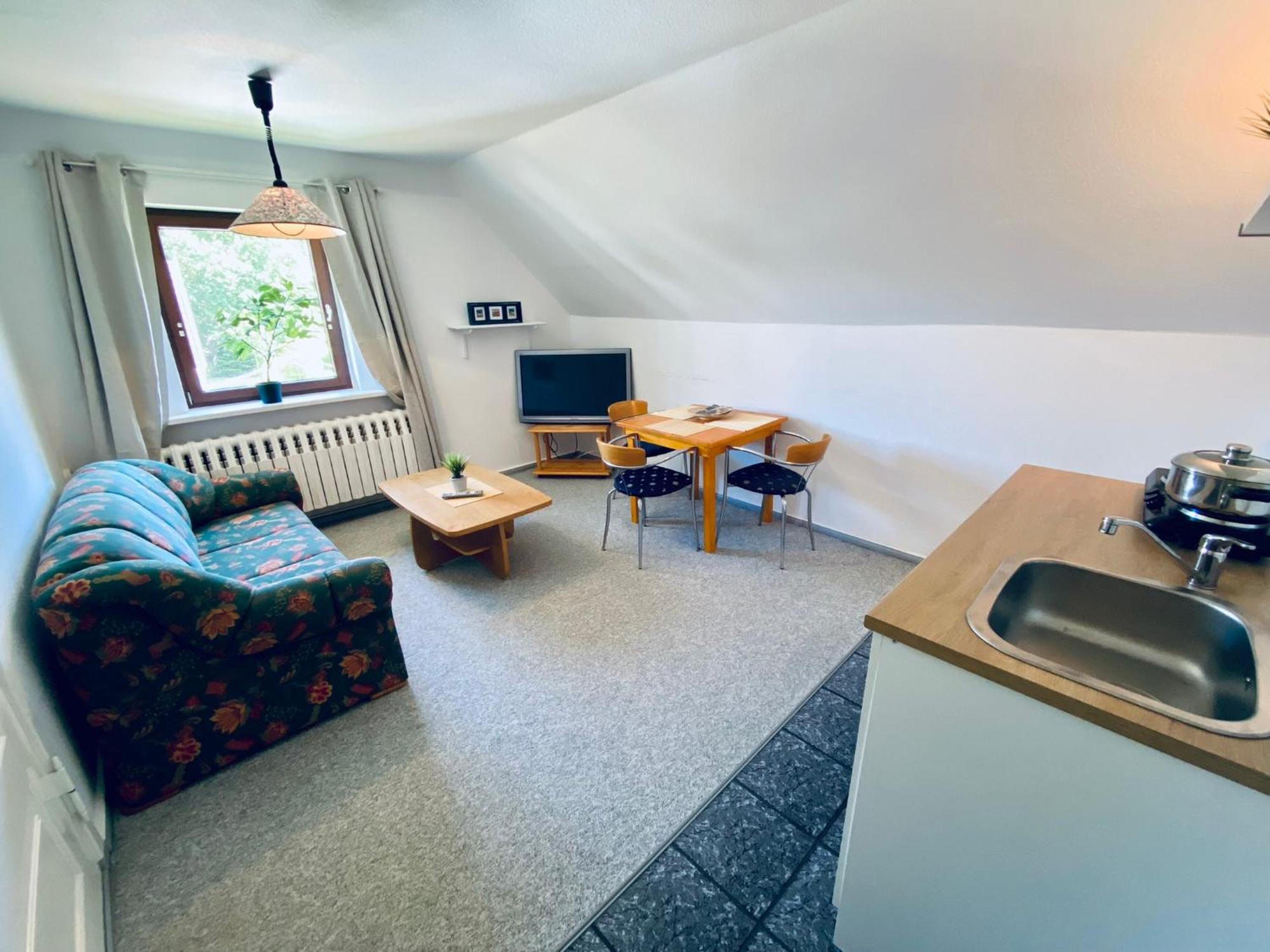 OSTSEE-LANDHAUS MÄHL mit Sauna und Kamin auch für Gruppen Prerow Exterior foto