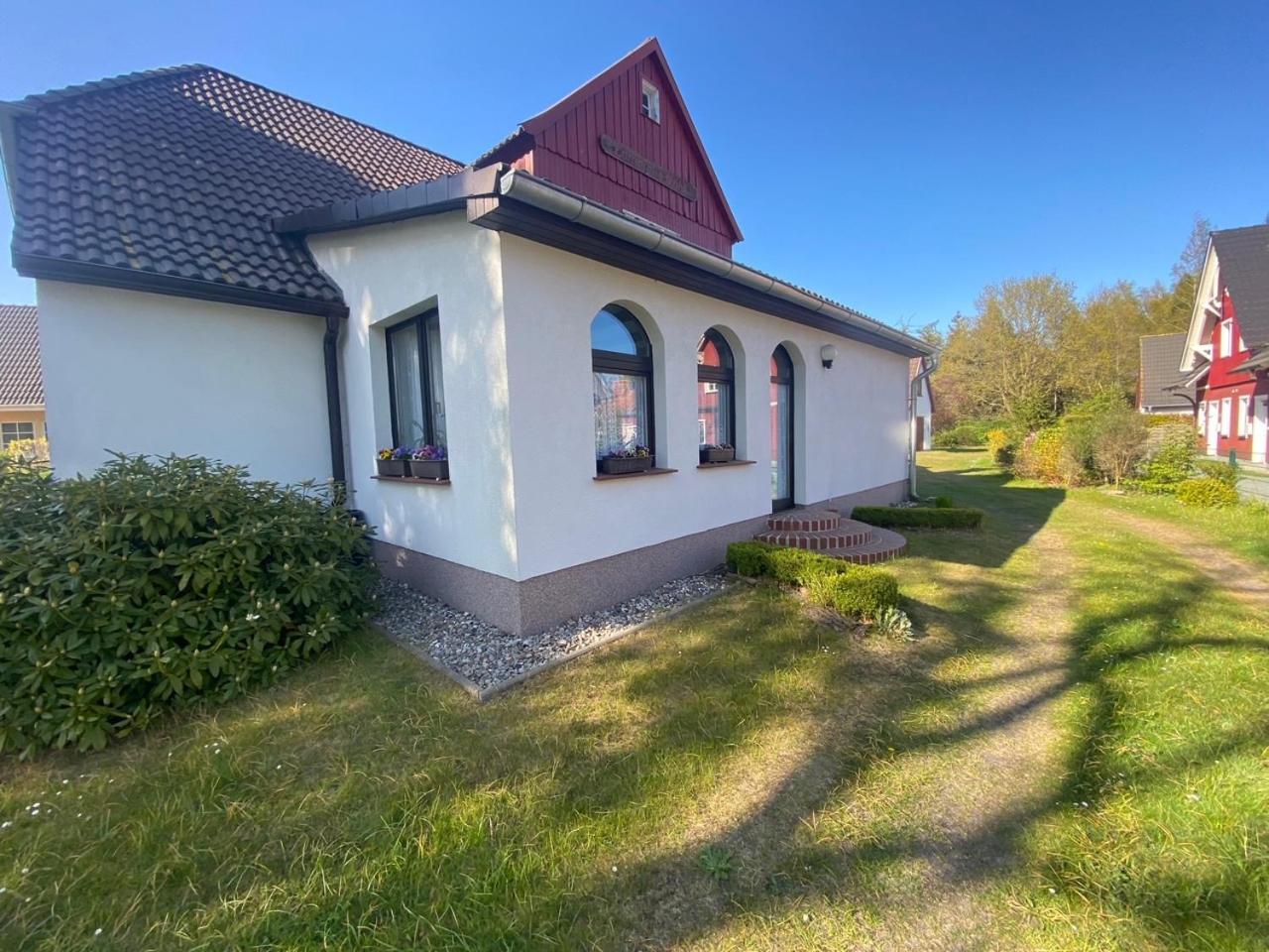 OSTSEE-LANDHAUS MÄHL mit Sauna und Kamin auch für Gruppen Prerow Exterior foto